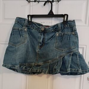 Vanilla Star Denim Mini Skirt – Size 7 – Y2K Ruffle Hem